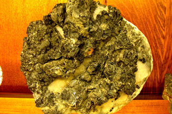 Foto roca de siderita, provicina de Huesca